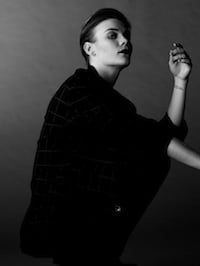 Trixie Whitley INSERT 1